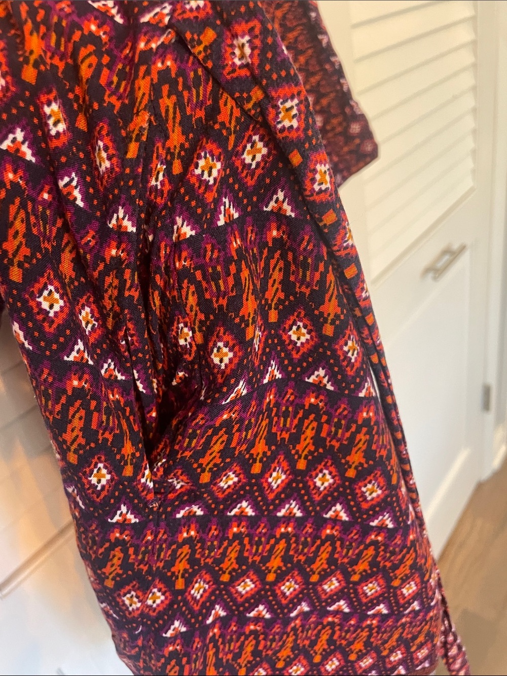 Women’s Printed Open-Front Robe Kimono - Burgundy Pattern - Picture 5 of 7